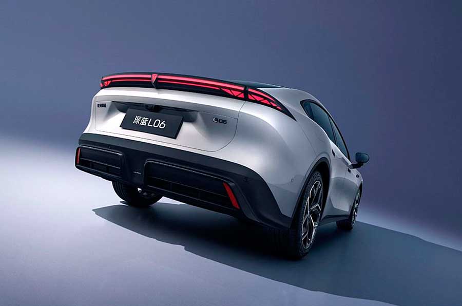 В КНР оформляют предзаказы на первый седан в модельной линейке суббренда Changan. Changan Deepal L06: «умная» магнитная подвеска, 670 км хода, лидар в базе