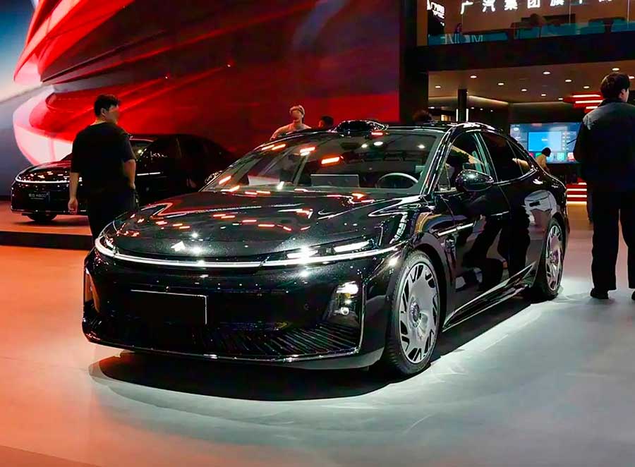 На автосалоне в Гуанчжоу 2025 производитель презентовал роскошный седан Hyptec A800