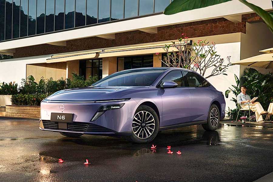 В Китае производитель представил доступный гибридный седан Nissan N6 с запасом хода 180 км и премиальным интерьером