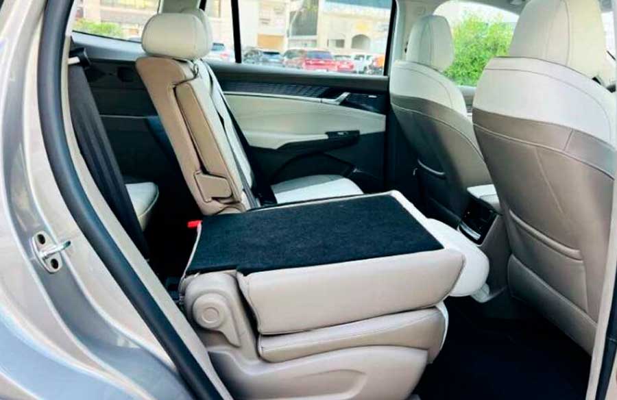 Новый совместный проект с «SAIC»: кроссовер Москвич M90 с семиместным салоном и технологиями MG RX9