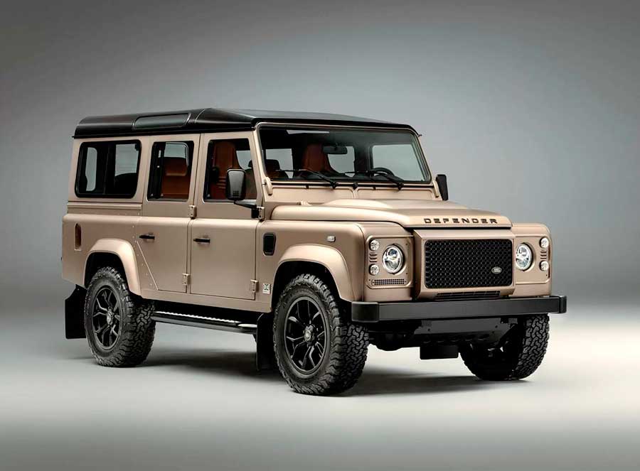 Land Rover Defender Octa. Британская компания «JLR» предлагает заказать классический внедорожник с тюнингом под Octa по цене от 190 000 £