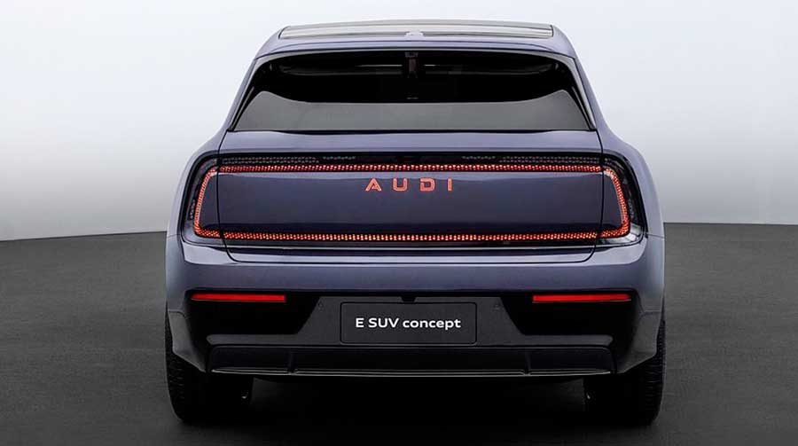 Кроссовер AUDI E7X без фирменного шильдика с кольцами сертифицирован в Китае. Продажи стартуют в начале 2026 года