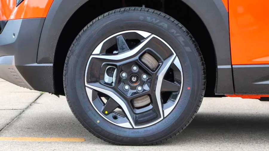 Кроссовер Evolute i-Joy второго поколения уже продается на российском рынке по цене от 1,79 млн. рублей