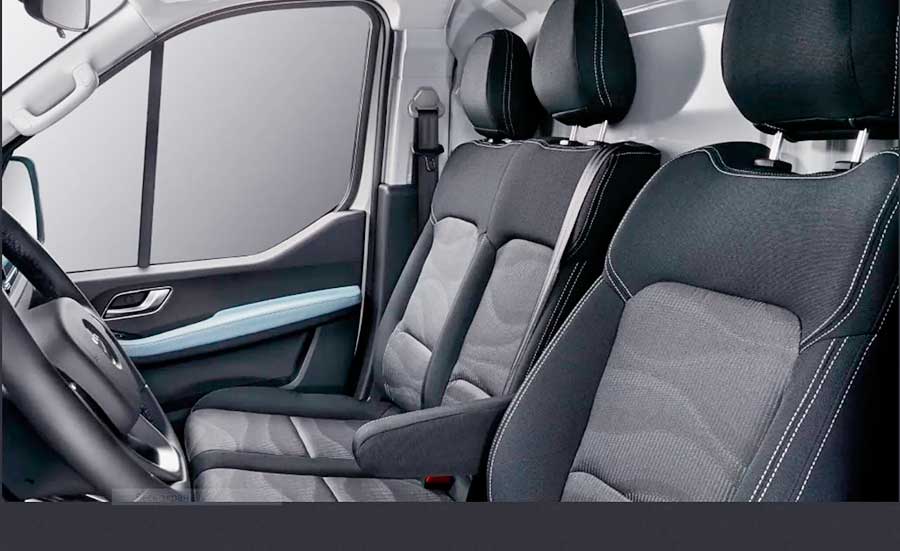 В России стартовали продажи нового фургона Foton View в двух комплектациях, цена — от 3,2 млн рублей