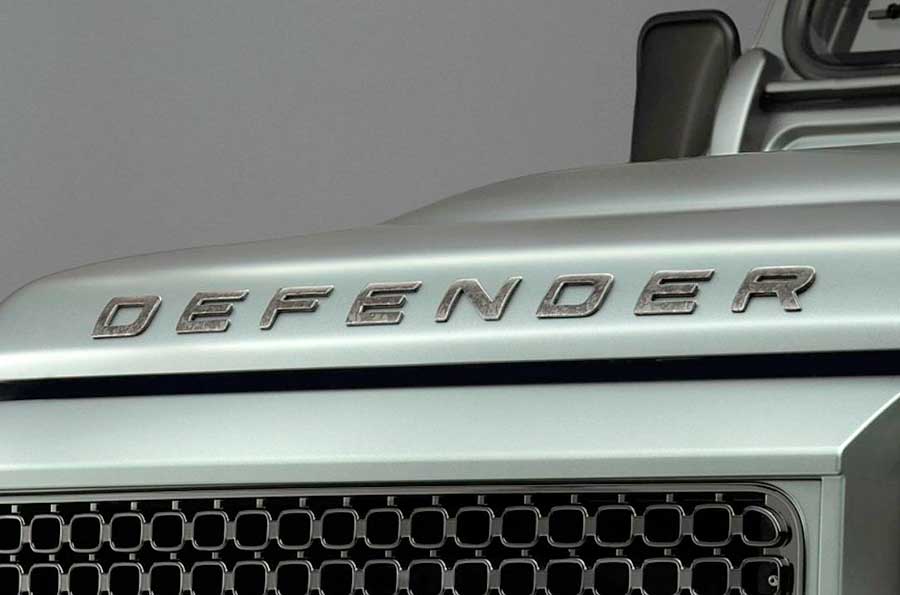 Land Rover Defender Octa. Британская компания «JLR» предлагает заказать классический внедорожник с тюнингом под Octa по цене от 190 000 £