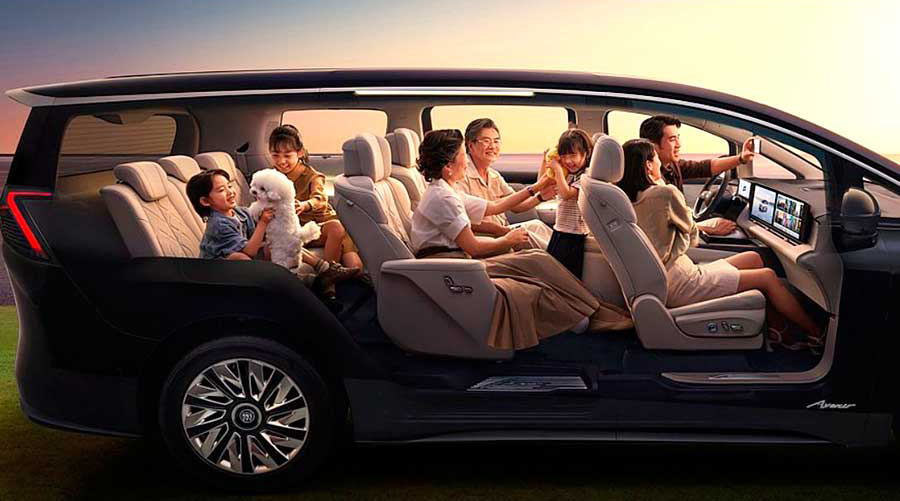 В КНР продают Buick Electra Encasa — премиальный минивэн с запасом хода 1320 км и креслами «нулевой гравитации»