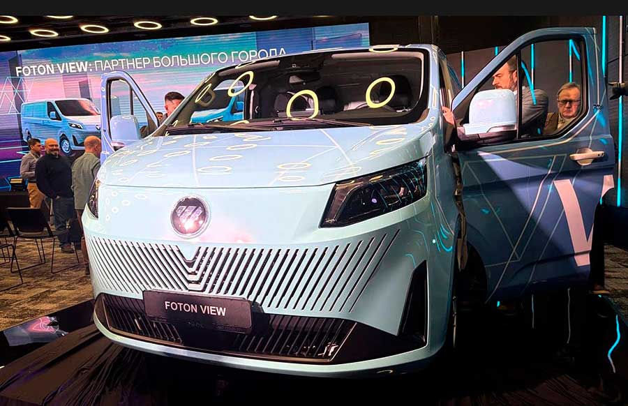 В России стартовали продажи нового фургона Foton View в двух комплектациях, цена — от 3,2 млн рублей