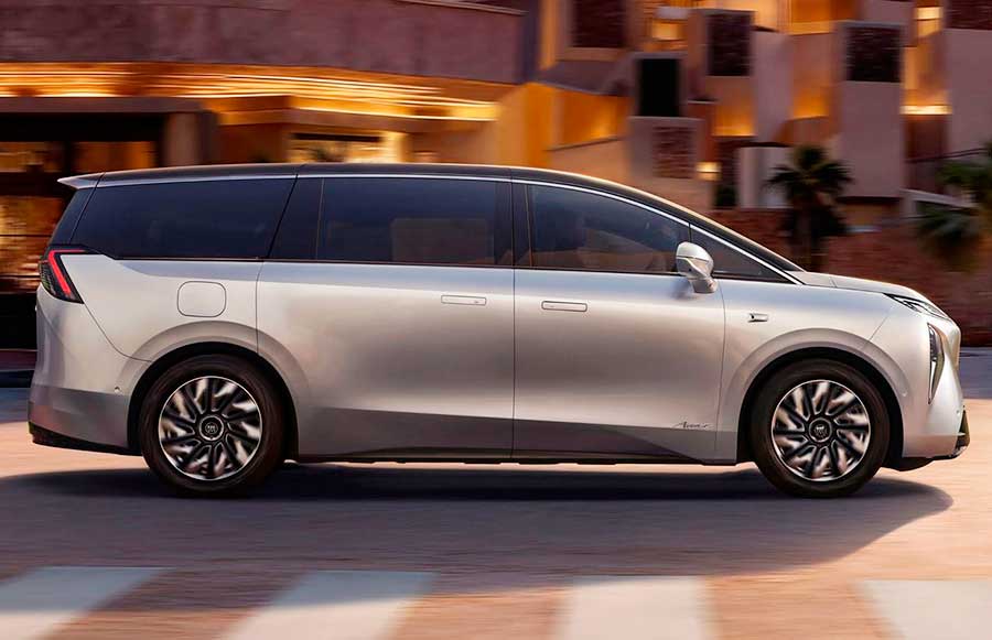 В КНР продают Buick Electra Encasa — премиальный минивэн с запасом хода 1320 км и креслами «нулевой гравитации»