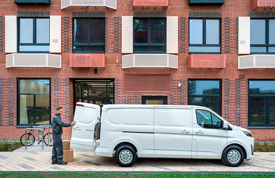 В России стартовали продажи нового фургона Foton View в двух комплектациях, цена — от 3,2 млн рублей