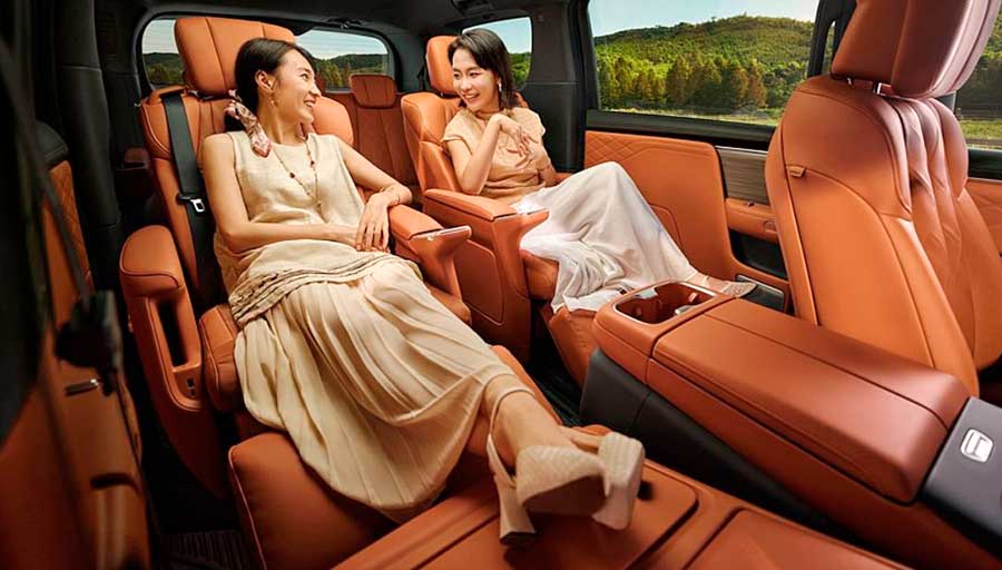 В КНР продают Buick Electra Encasa — премиальный минивэн с запасом хода 1320 км и креслами «нулевой гравитации»