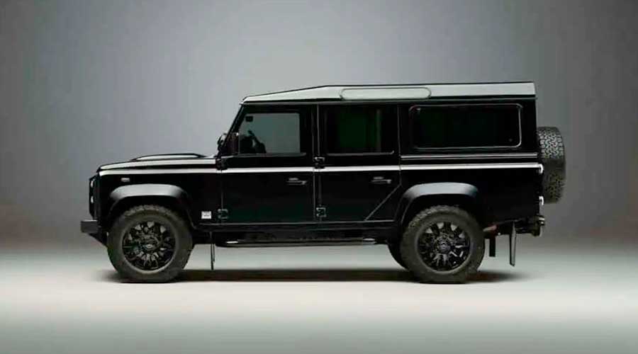 Land Rover Defender Octa. Британская компания «JLR» предлагает заказать классический внедорожник с тюнингом под Octa по цене от 190 000 £