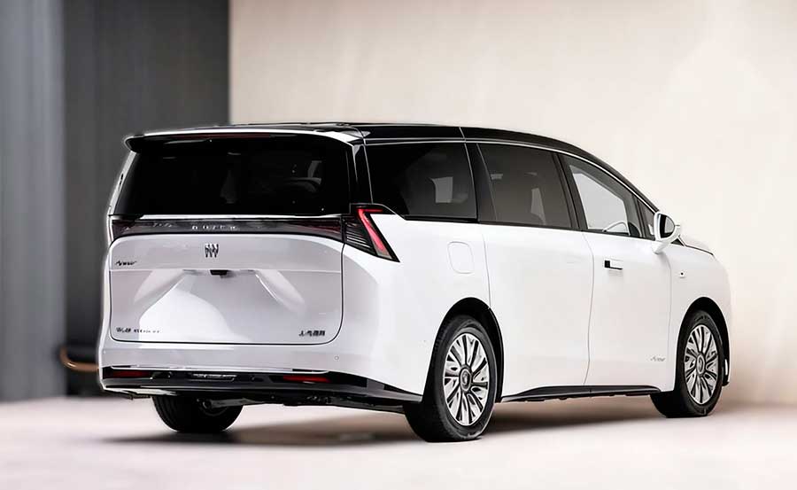 В КНР продают Buick Electra Encasa — премиальный минивэн с запасом хода 1320 км и креслами «нулевой гравитации»