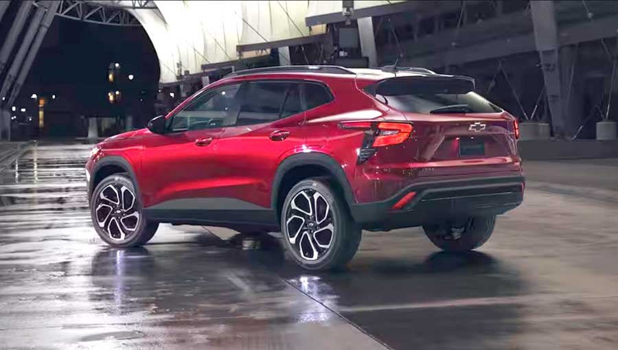 На рынке РФ появился Chevrolet Trax 2025. Мини-кроссовер дешевле китайских аналогов более чем на один миллион рублей