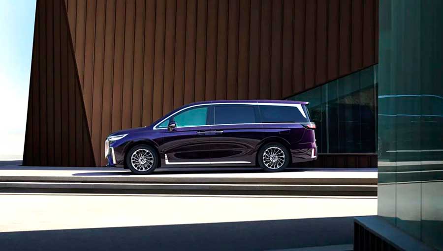 Бренд «Voyah» представил обновленный кроссовер Voyah Free Sport+ и минивэн Dream