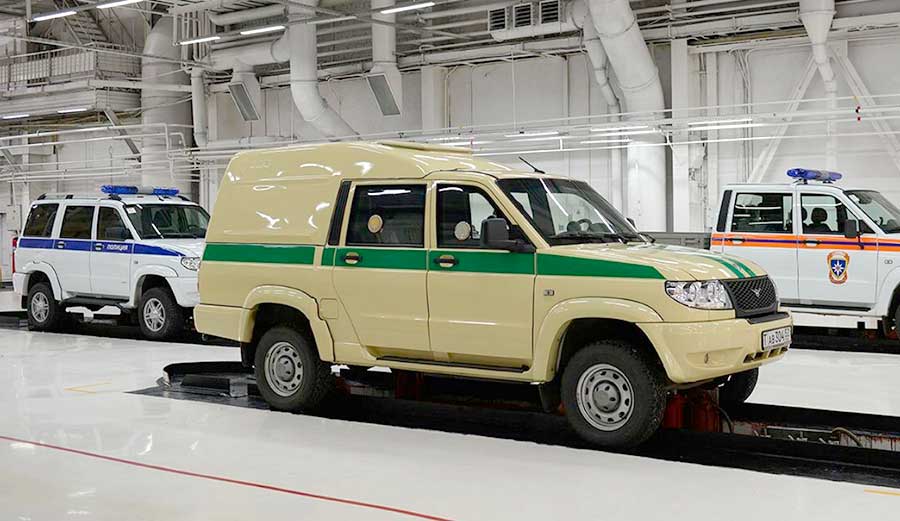 Российский завод возобновил производство легендарных внедорожников: УАЗ Хантер 2026, Патриот, Пикап и Профи