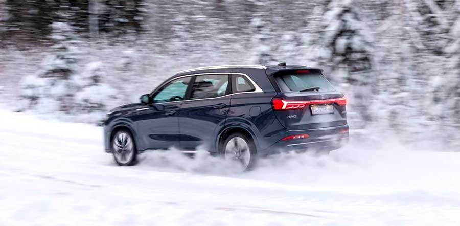 Поступили в продажу полноприводные кроссоверы Evolute i-Space