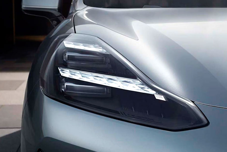 В РФ сертифицирован премиальный электрокроссовер GAC Hyptec HT с запасом хода 825 км, дверями-крыльями и официальной гарантией 5 лет