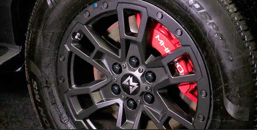 Новинка российского рынка 2026 года — гибридный внедорожник M-Hero I Limited Edition с зимним пакетом по цене от 7,99 млн. рублей