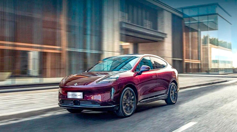 В РФ сертифицирован премиальный электрокроссовер GAC Hyptec HT с запасом хода 825 км, дверями-крыльями и официальной гарантией 5 лет