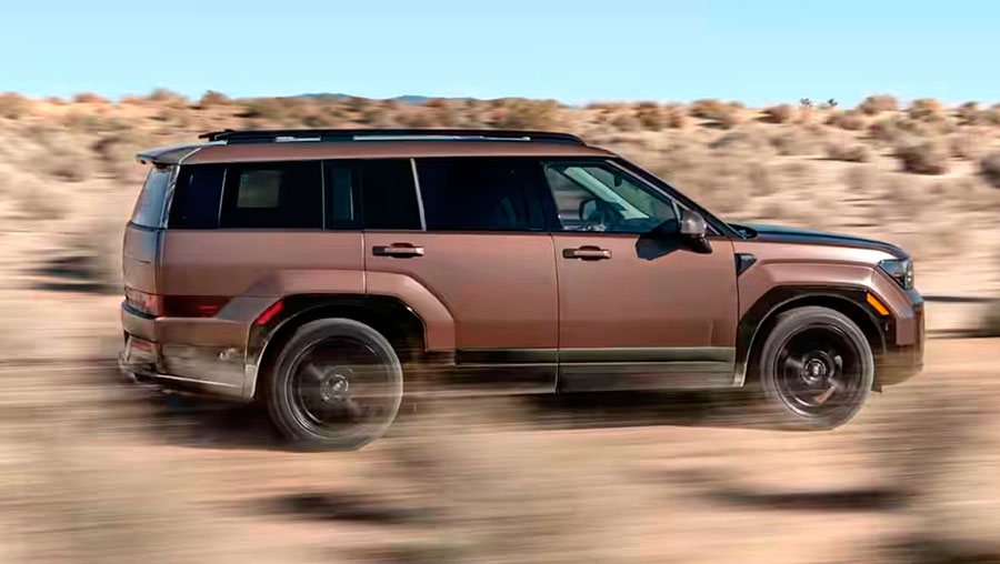 Надежный корейский кроссовер Hyundai Santa Fe возвращается на российский рынок