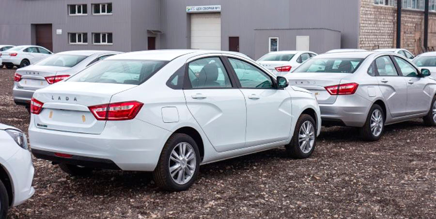 В продажу поступил двухтопливный седан LADA Vesta CNG с запасом хода более 1000 км