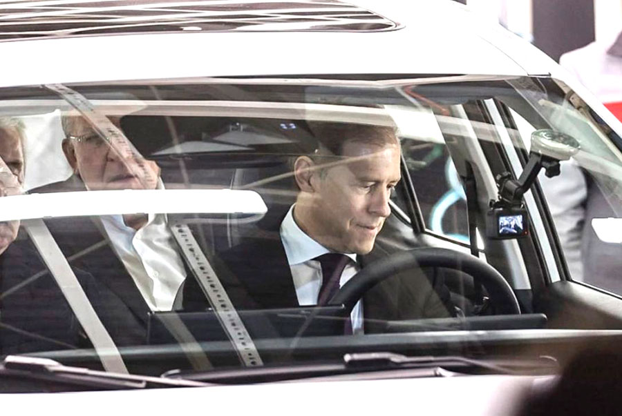 Завод «Москвич» начал выпуск электромобиля UMO 5