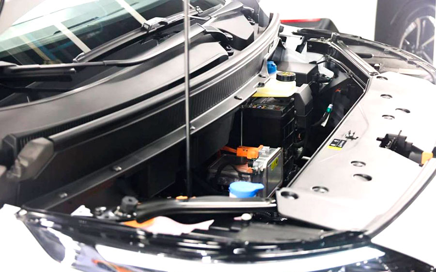 Завод «Москвич» начал выпуск электромобиля UMO 5