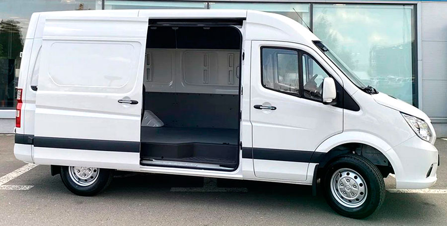 АО «МБ Рус» запустил продажи фургона Foton Toano Pro: 154 л. с., 3 года гарантии, цена — от 3,35 млн. рублей