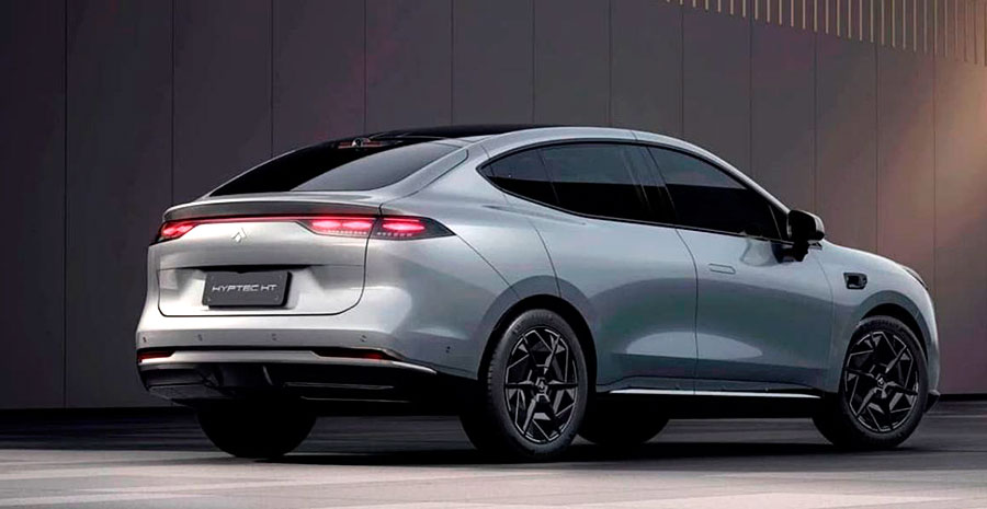 В РФ сертифицирован премиальный электрокроссовер GAC Hyptec HT с запасом хода 825 км, дверями-крыльями и официальной гарантией 5 лет