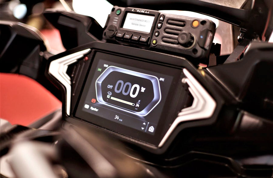 В РФ сертифицирован премиальный электробайк с люлькой Aurus Merlon: 87 л. с., массой 625 кг