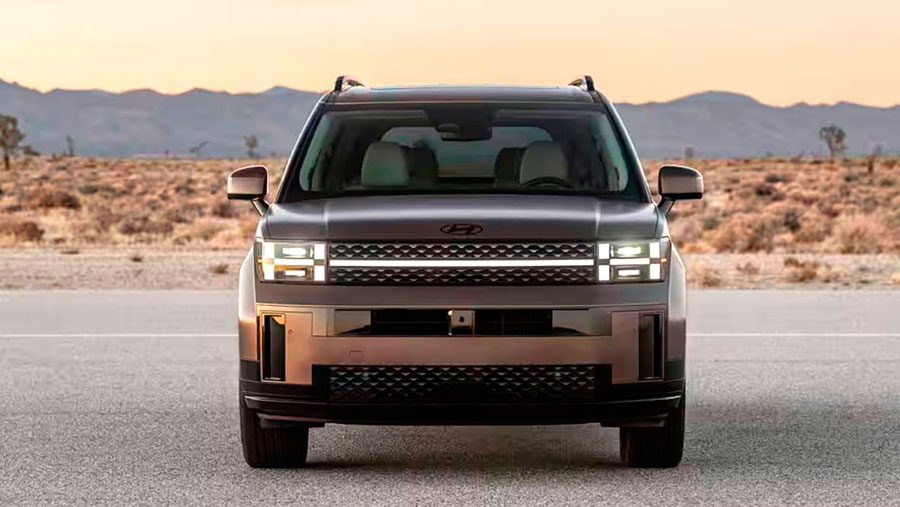 Надежный корейский кроссовер Hyundai Santa Fe возвращается на российский рынок