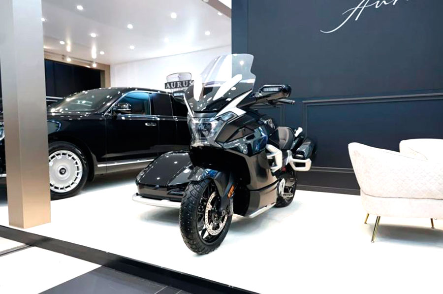 В РФ сертифицирован премиальный электробайк с люлькой Aurus Merlon: 87 л. с., массой 625 кг