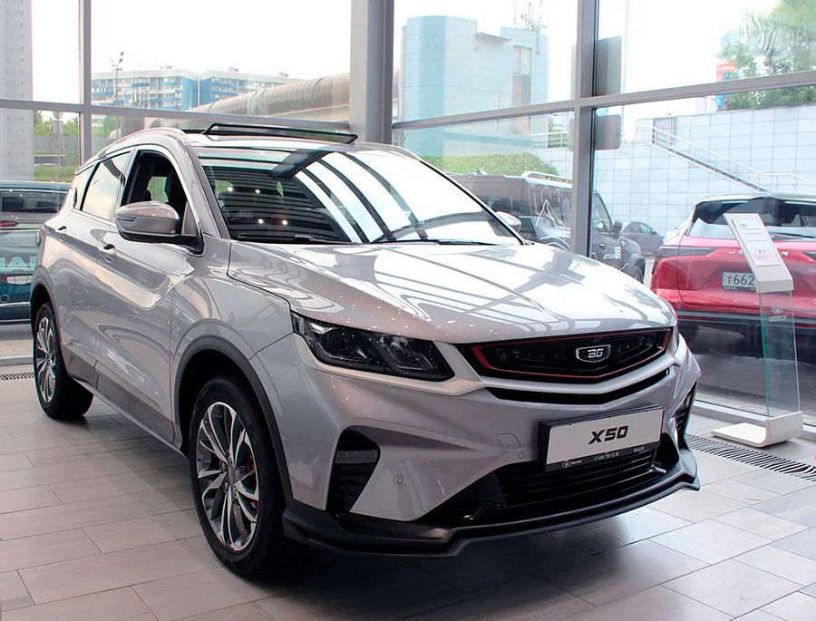 Тревожная статистика: возраст двух третей автопарка превышает десять лет. Какой самый популярный автомобиль в России 2026 г.?