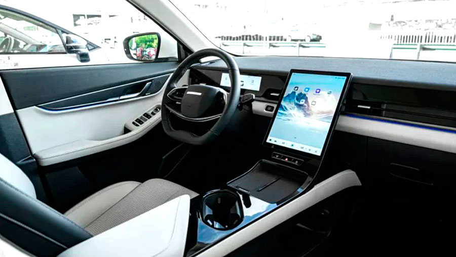 Для города до бездорожья: в салоны российских дилеров поступили кроссоверы Jaecoo J6 2026 по цене — от 2,3 млн. руб.