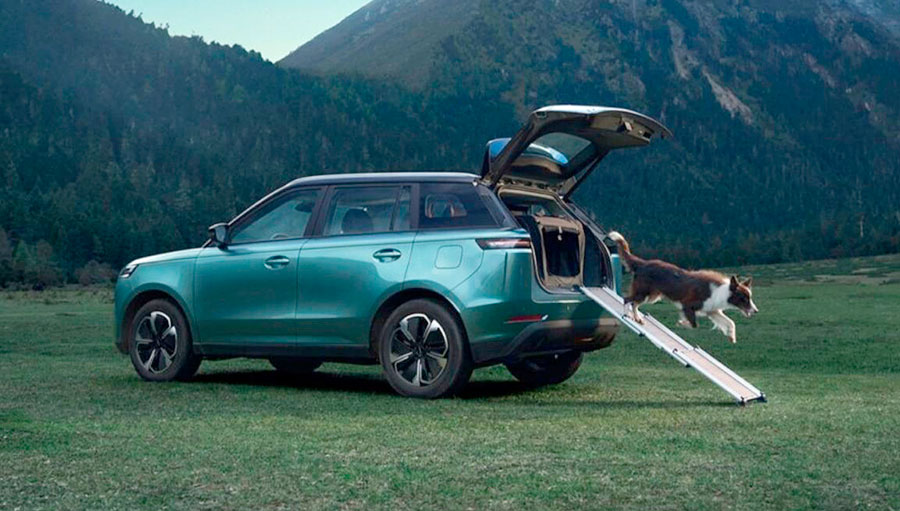 Для города до бездорожья: в салоны российских дилеров поступили кроссоверы Jaecoo J6 2026 по цене — от 2,3 млн. руб.