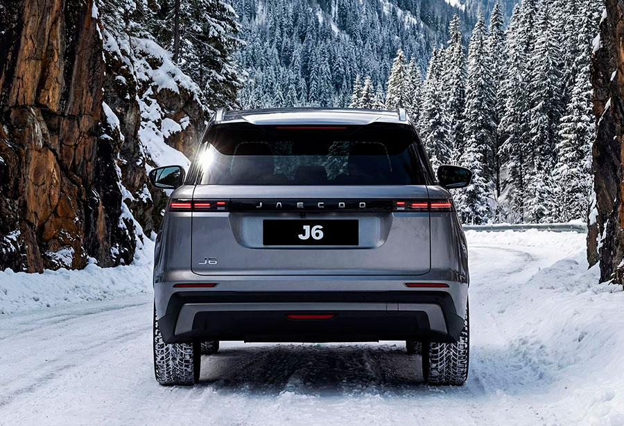 Для города до бездорожья: в салоны российских дилеров поступили кроссоверы Jaecoo J6 2026 по цене — от 2,3 млн. руб.