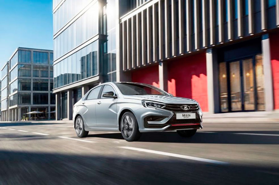 Седан и универсал LADA Vesta Sport 2026 продается в салонах дилеров по цене от 2,35 млн. руб.