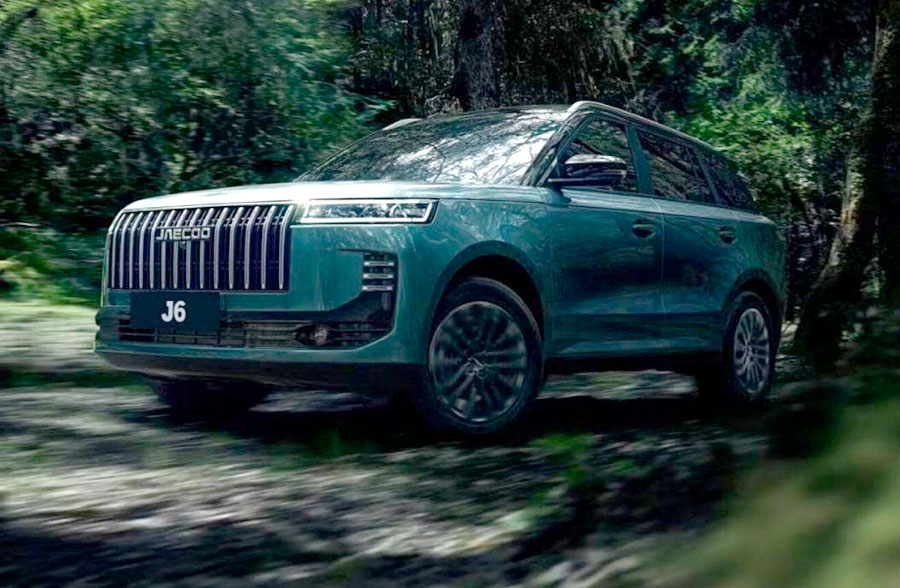 Для города до бездорожья: в салоны российских дилеров поступили кроссоверы Jaecoo J6 2026 по цене — от 2,3 млн. руб.