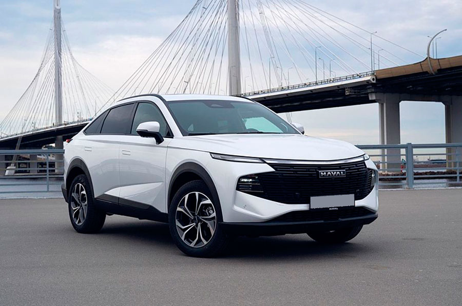 Скоро в российские автосалоны поступит стильный купеобразный кроссовер нового поколения Haval F7x 2026