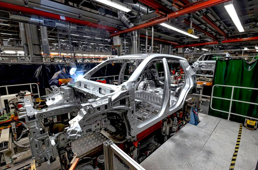 Бывший завод «Volkswagen» в Калуге готовится к выпуску семиместного Tenet T9