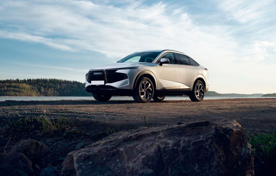 Скоро в российские автосалоны поступит стильный купеобразный кроссовер нового поколения Haval F7x 2026