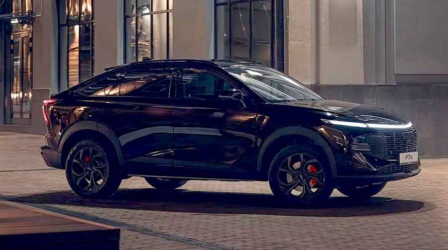 Скоро в российские автосалоны поступит стильный купеобразный кроссовер нового поколения Haval F7x 2026