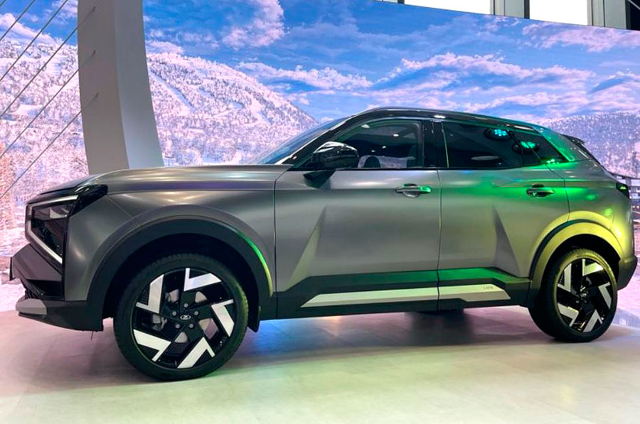 LADA Azimut 2026: «АвтоВАЗ» анонсировал гибридную версию кроссовера мощностью 390 л. с. и запасом хода 1100 км