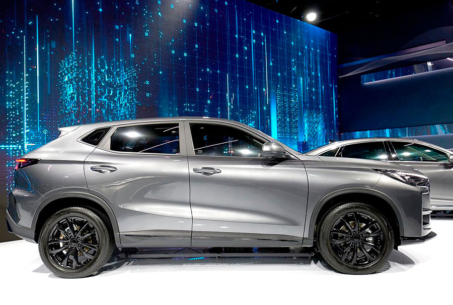 В Нижнем Новгороде представлен среднеразмерный кроссовер Volga K40, продажи стартуют летом 2026 года