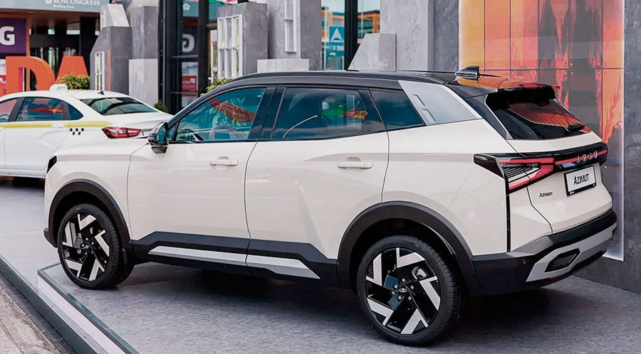 LADA Azimut 2026: «АвтоВАЗ» анонсировал гибридную версию кроссовера мощностью 390 л. с. и запасом хода 1100 км