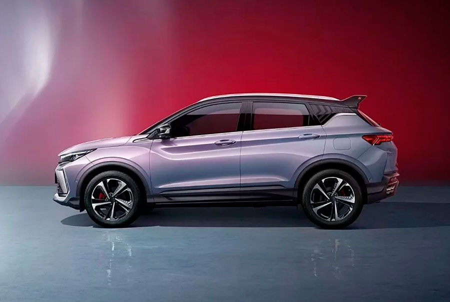 В апреле или мае стартуют продажи Geely Coolray 2026 с новым мотором и улучшенным оснащением