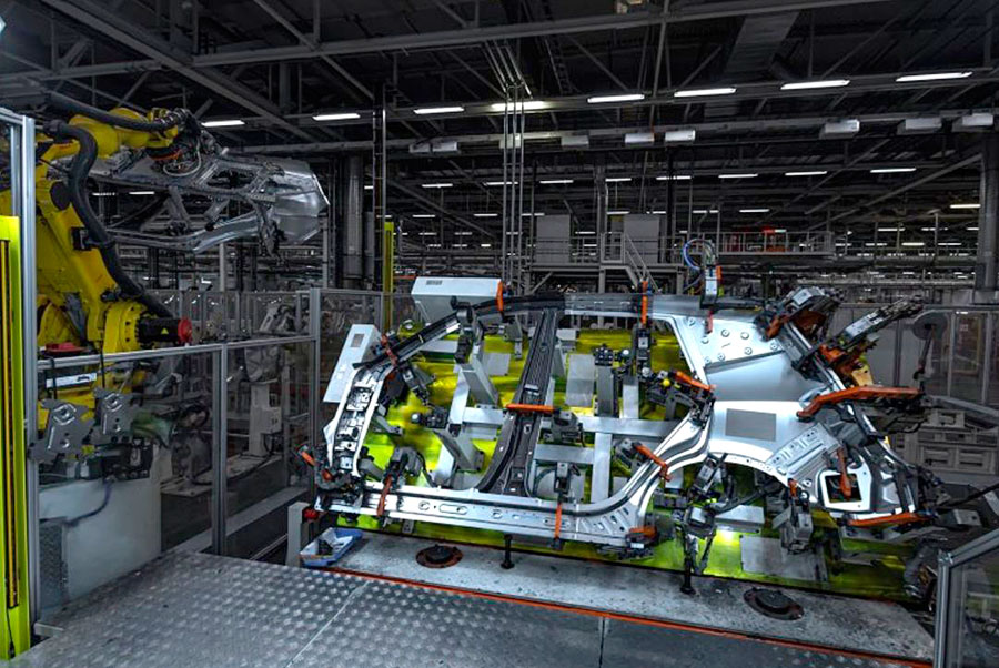 Бывший завод «Volkswagen» в Калуге готовится к выпуску семиместного Tenet T9