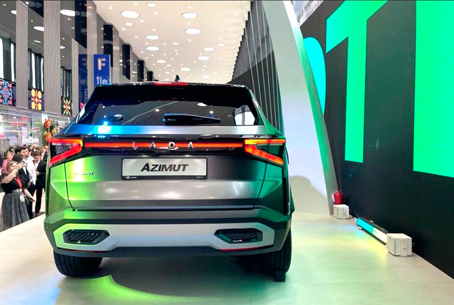 LADA Azimut 2026: «АвтоВАЗ» анонсировал гибридную версию кроссовера мощностью 390 л. с. и запасом хода 1100 км