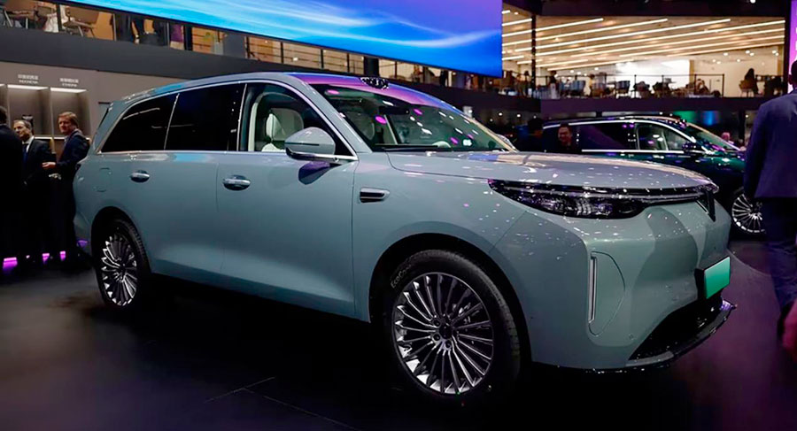 Продажи премиального гибридного кроссовера Wey V9X стартуют в России зимой 2026 г.