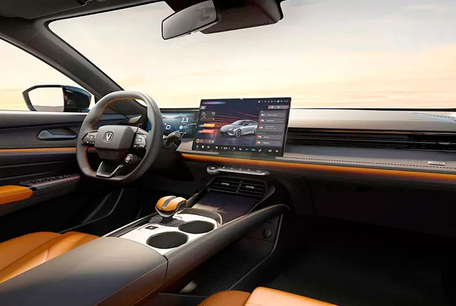 Обновленный спортивный лифтбек Changan Uni-V 2026 скоро приедет в Россию